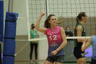 Fata care încă iubește voleiul » Alexandra Trică a jucat alături de mama ei, a refuzat oferte din străinătate, iar acum evoluează la echipa din campionat formată 100% din românce