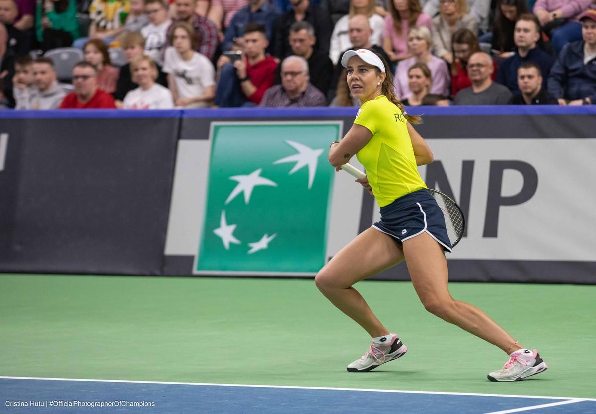 Polonia - România 2-0, după prima zi în Billie Jean King Cup: Begu, învinsă de Linette. Buzărnescu, nicio șansă în fața lui Swiatek