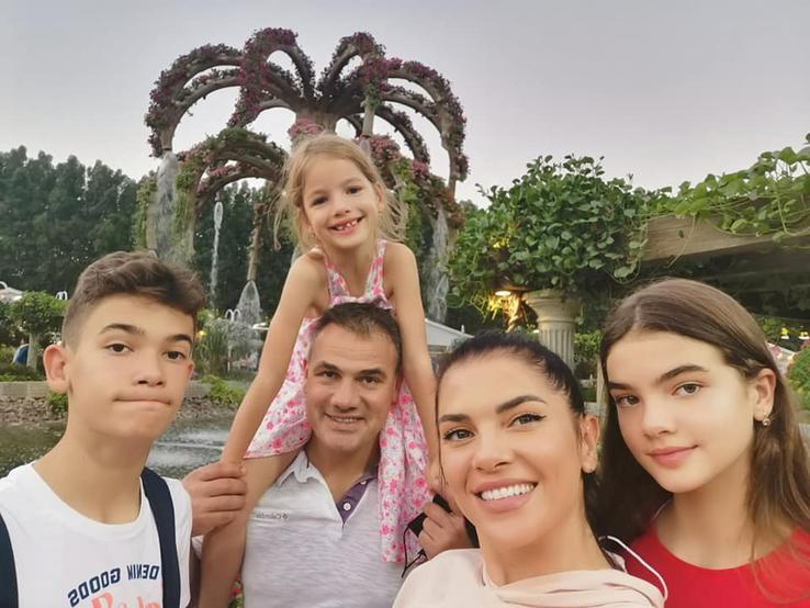 Familia Iftimoaie. Foto: Instagram