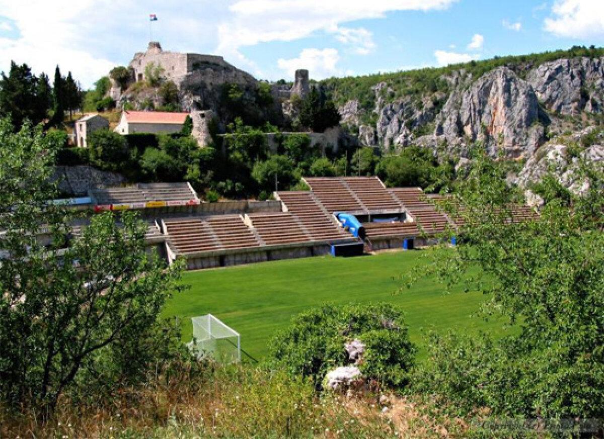 Arena sportivă intrată în istorie! Imagini uimitoare de la malul mării