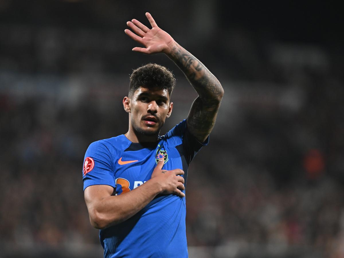 FCSB de Oscar » 3 momente tari surprinse de GSP în Gruia, după meci: unde fugea Coman, „ritualul” lui Chiricheș și o scenă definitorie