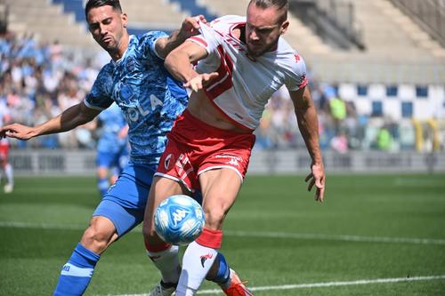 George Pușcaș a marcat după mai mult de o lună pentru Bari / Foto: Imago