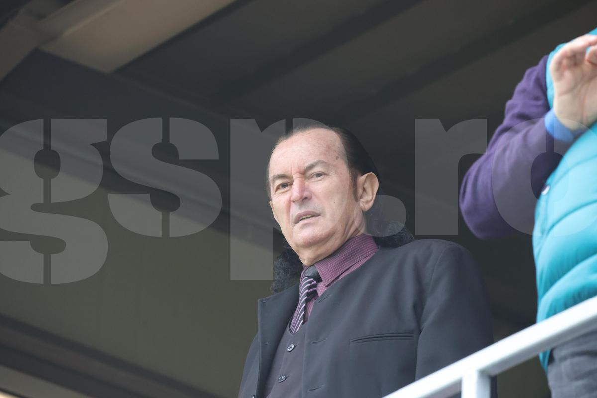 Cum arată acum controversatul Miron Cozma » A fost în tribune la Voluntari - FC Argeș, lângă oficialul FRF
