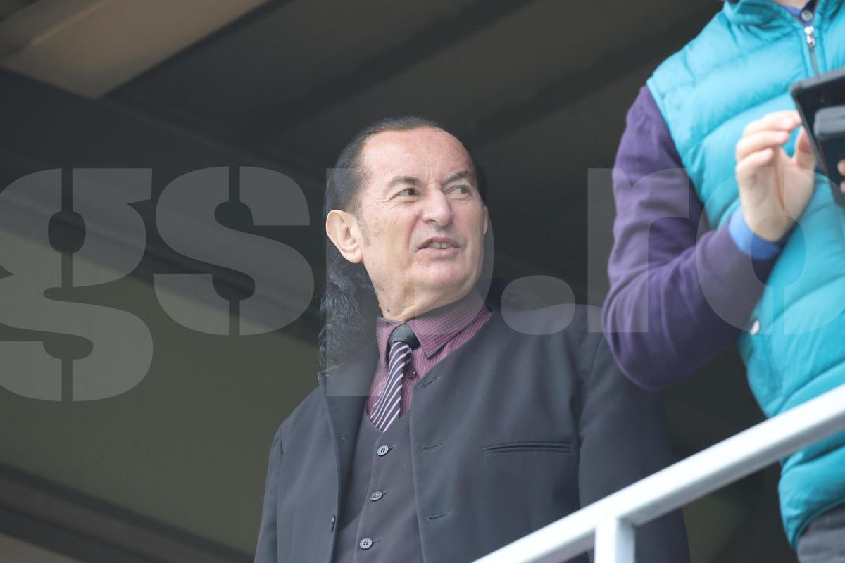 Cum arată acum controversatul Miron Cozma » A fost în tribune la Voluntari - FC Argeș, lângă oficialul FRF
