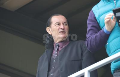 Cum arată acum controversatul Miron Cozma » A fost în tribune la Voluntari - FC Argeș, lângă oficialul FRF