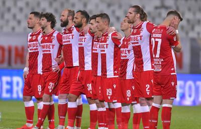 „Dinamo m-a ținut ca pe un obiect, ca pe o sticlă cu apă!” » Copilul „câinilor” iese în față: „Când am aflat ce s-a întâmplat... Mamă, mi s-au înmuiat picioarele!”