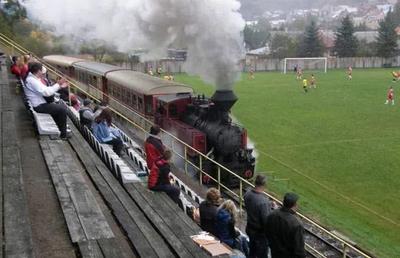 Stadioanele unice ale lumii: lângă aisberguri și vulcani sau printre trenuri  » Arena bizară dedicată regelui țării