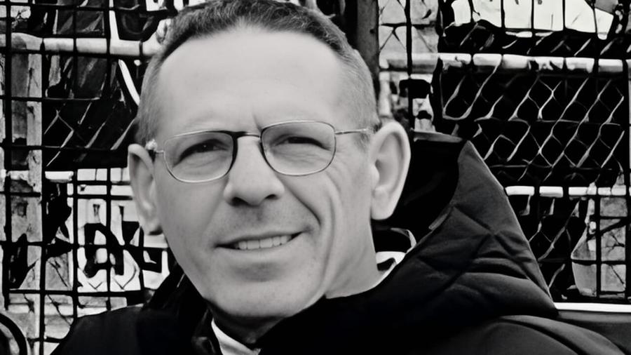 Alfredo Della Calce (58 de ani) a fost înmormântat joia trecută Omagiul care face înconjurul Italiei » A traversat tot terenul și a făcut un gest care a înmărmurit asistența