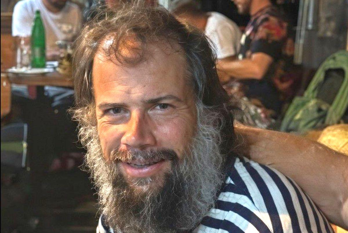 Transformare fizică incredibilă a fostului internațional coechipier cu Mutu! » „S-a retras în munți și s-a dedicat religiei”