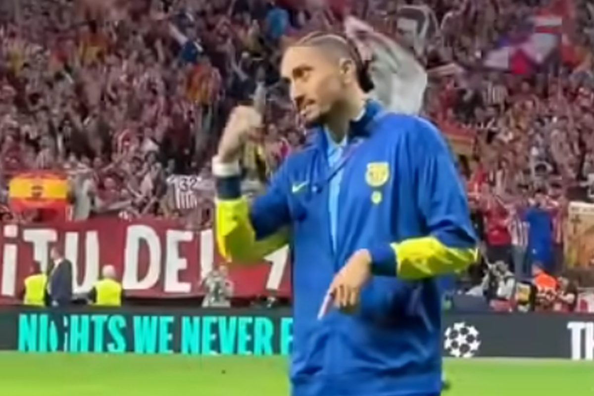 Gesturile lui Raphinha în fața fanilor lui Atletico, la final: „Jaf!” » Replica madrilenilor