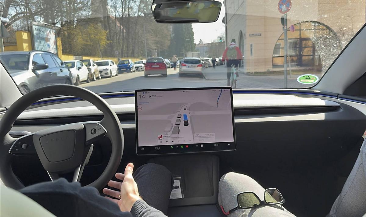 Moment istoric: prima țară din Europa care a autorizat modelele Tesla care se conduc singure