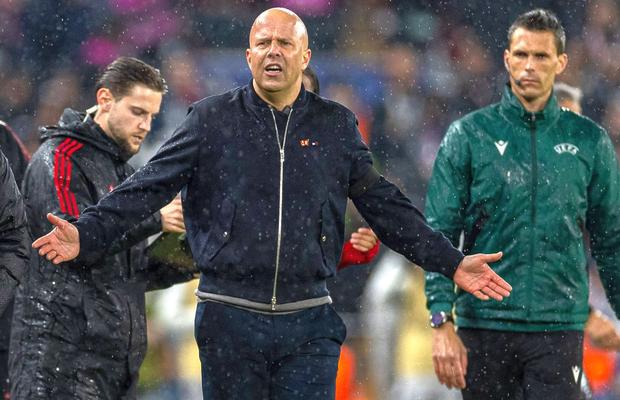 Arne Slot a „explodat”, după eliminarea lui Liverpool din Liga Campionilor: „Împotriva noastră”