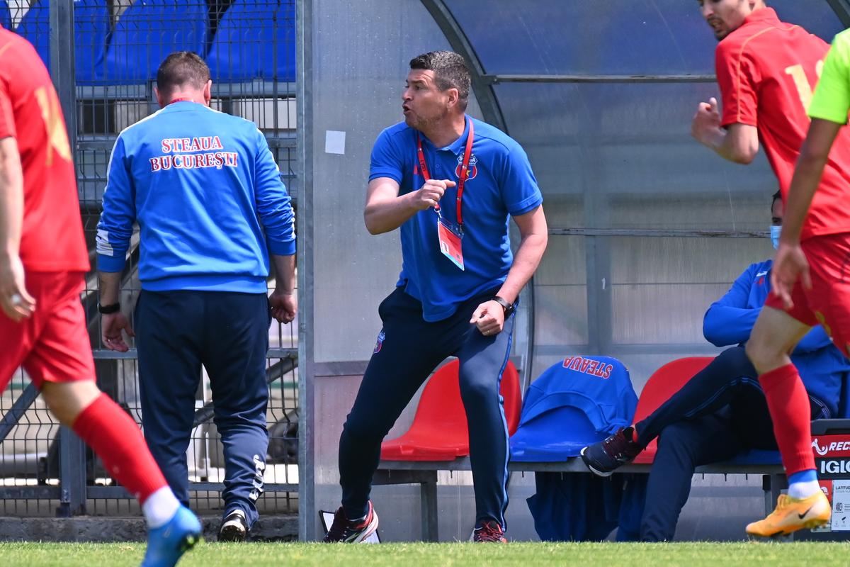 Oprița se gândeşte că ar putea fi dat afară de la CSA Steaua: „Dacă nu se promovează, nu am cum să rămân!”