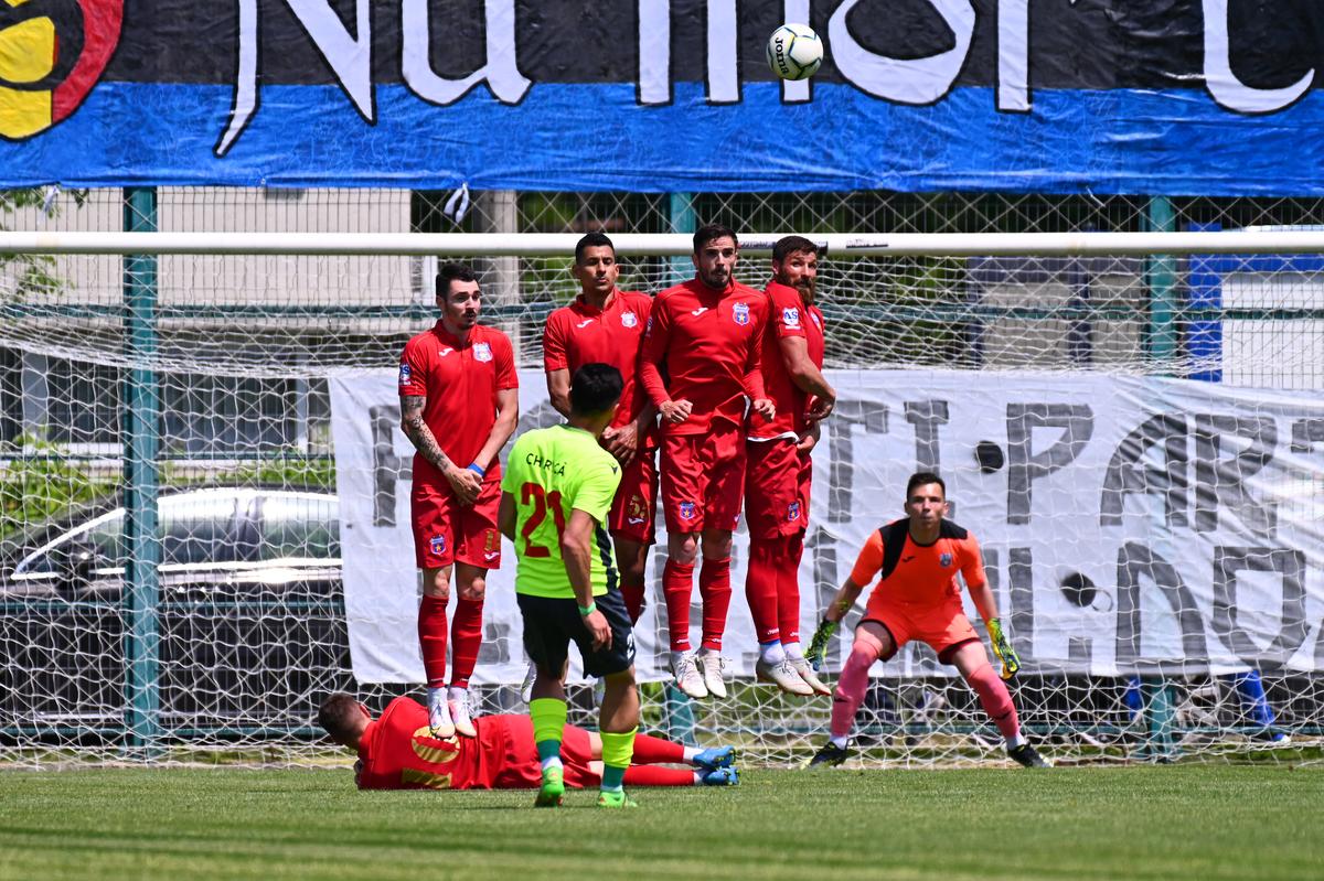 Oprița se gândeşte că ar putea fi dat afară de la CSA Steaua: „Dacă nu se promovează, nu am cum să rămân!”