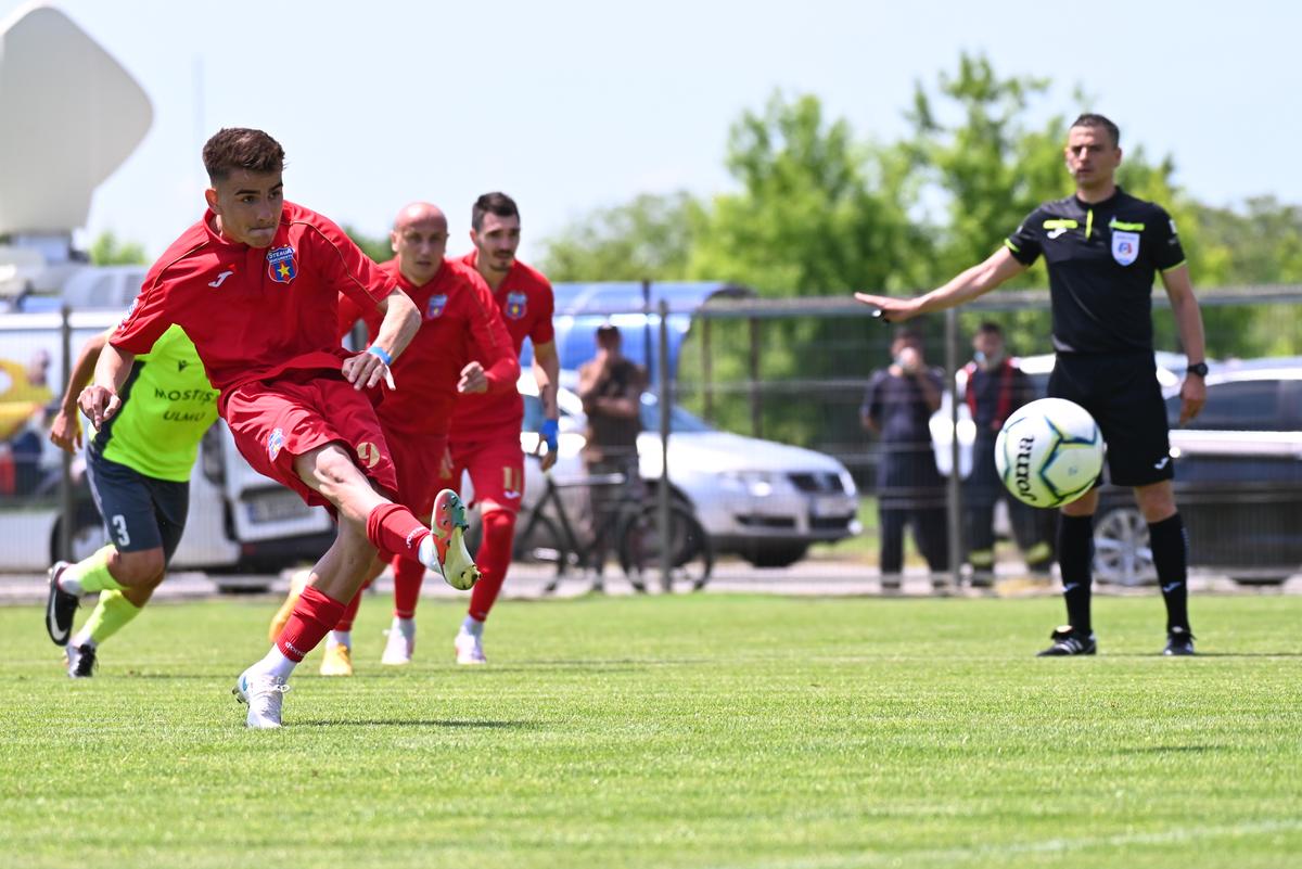 Oprița se gândeşte că ar putea fi dat afară de la CSA Steaua: „Dacă nu se promovează, nu am cum să rămân!”