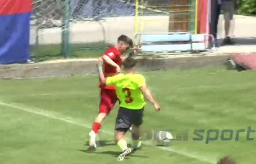 Aceasta e faza faultului făcut în afara careului. Era 0-0, iar arbitrul a dat penalty CSA Steaua - Mostiștea Ulmu 2-0 » „Militarii” câștigă și-n retur cu scandal și sunt în finala barajului pentru promovarea în Liga 2