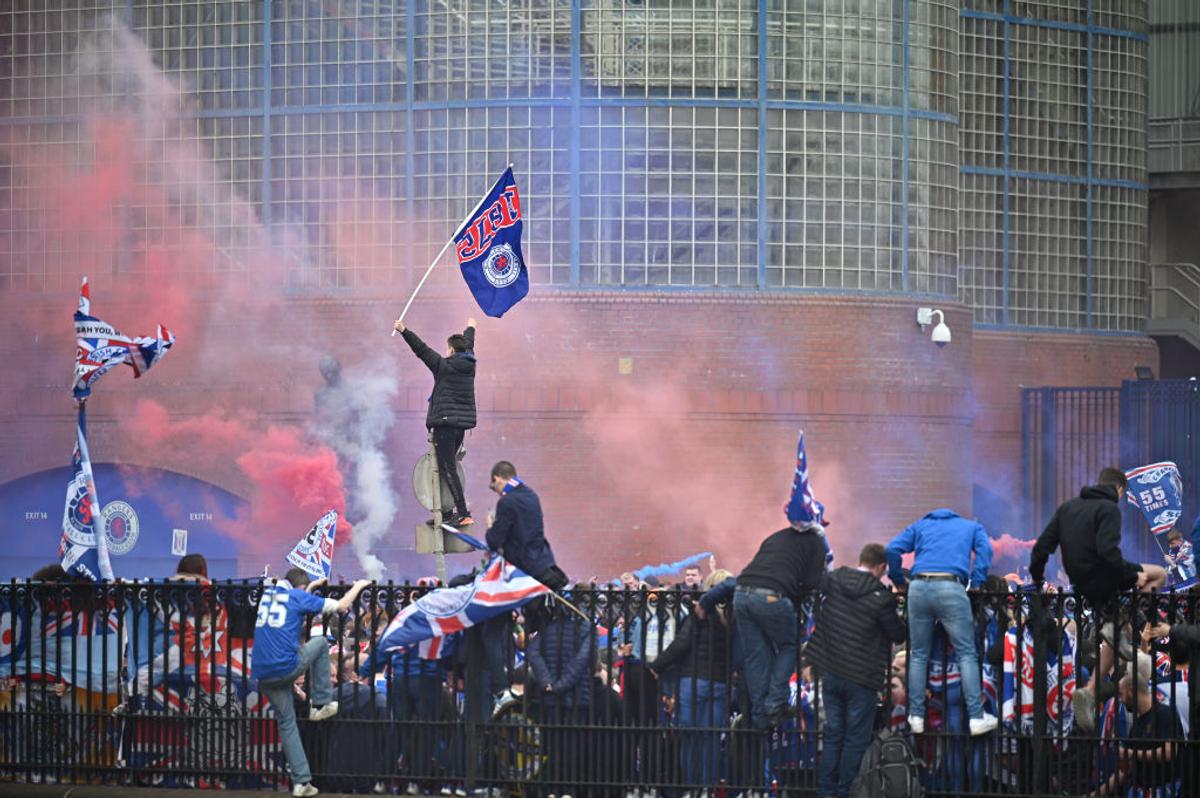 Ianis Hagi, întâmpinat cu un sicriu verde » Incidente la sărbătoarea lui Rangers