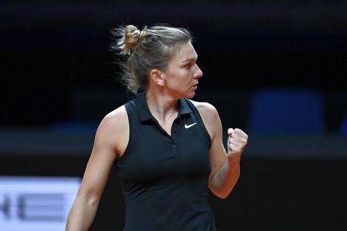 Elina Svitolina (26 de ani, #6 WTA) a fost eliminată de Iga Swiatek (19 ani, #15 WTA) în sferturile de la Roma, 2-6, 5-7. Astfel, Simona Halep își păstrează locul 3 în ierarhia mondială.