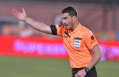 3 faze controversate în CS U Craiova - CFR: penalty EVIDENT neacordat de Kovacs! Verdictele specialistului