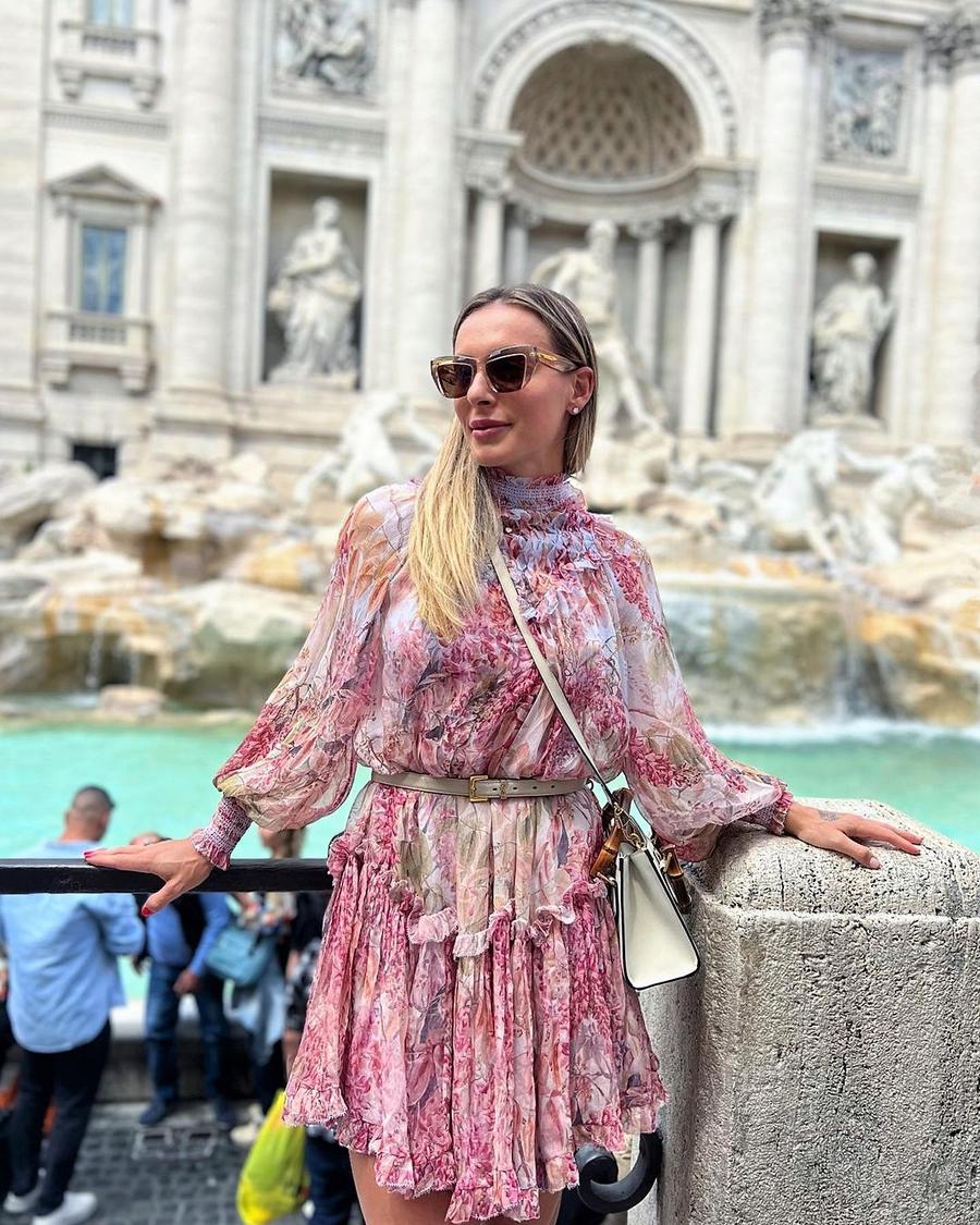Ana Bogdan la Fontana di Trevi, unul dintre locurile cele mai cunoscute din Roma „Merg mai departe