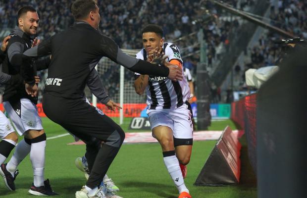 Răzvan Lucescu, la o victorie de titlu în Grecia! » PAOK a făcut show sub privirile lui Charalambous și Lucescu senior