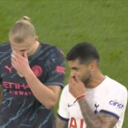 *Discuția dintre Haaland și Romero* »

Haaland: Ne-ați speriat în prima repriză /
Romero: Asta a fost pentru a le da speranțe fanilor lui Arsenal. Doare mai tare când ai speranță.