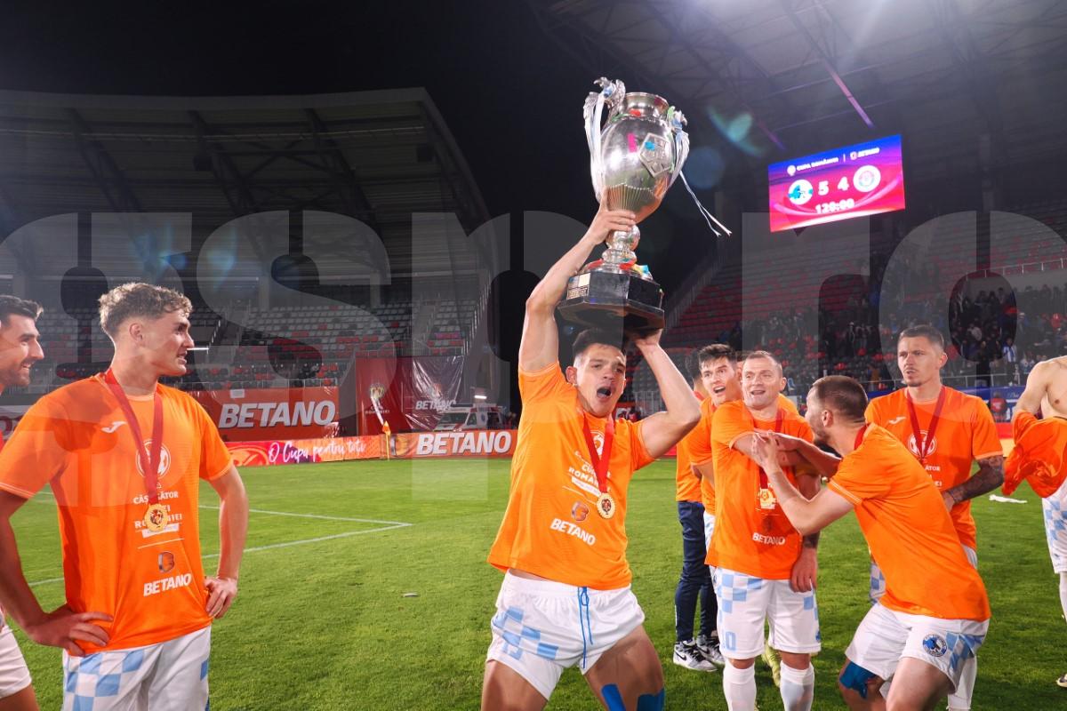 Corvinul Hunedoara, bucurie după finala Cupei României