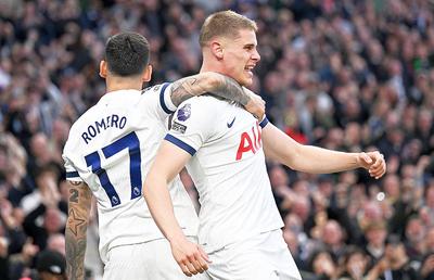 Tottenham scârțâie » A numit 3 poziții de întărit în vară: „Nevoia de un fundaș central e evidentă!”