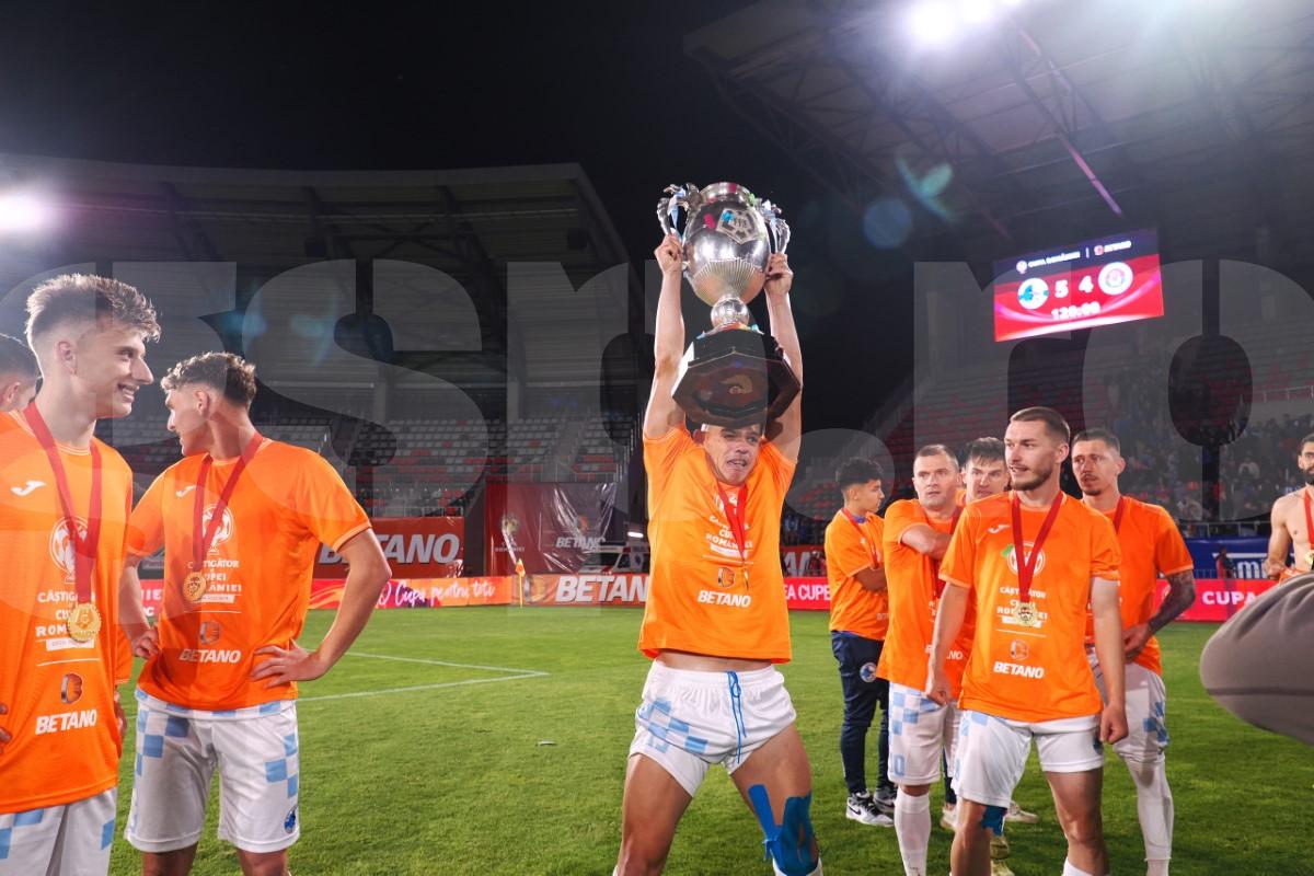 Corvinul Hunedoara, bucurie după finala Cupei României