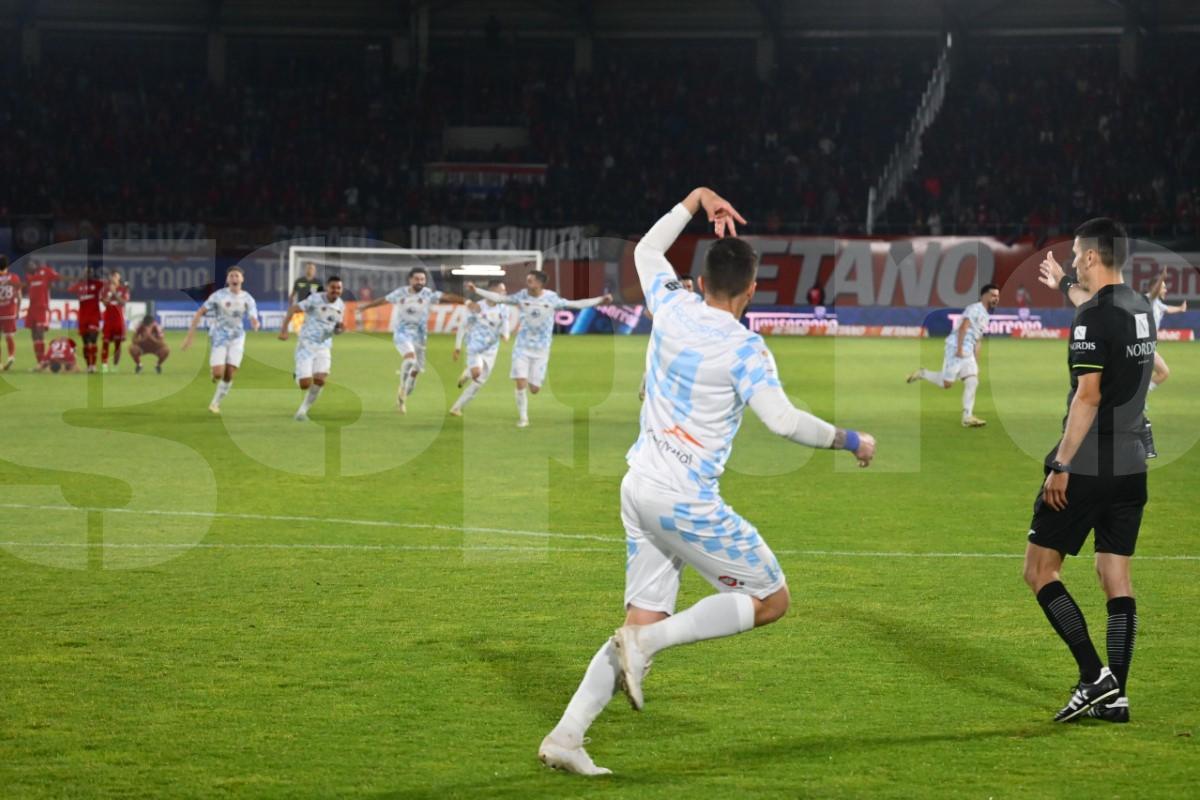 Corvinul Hunedoara, bucurie după finala Cupei României
