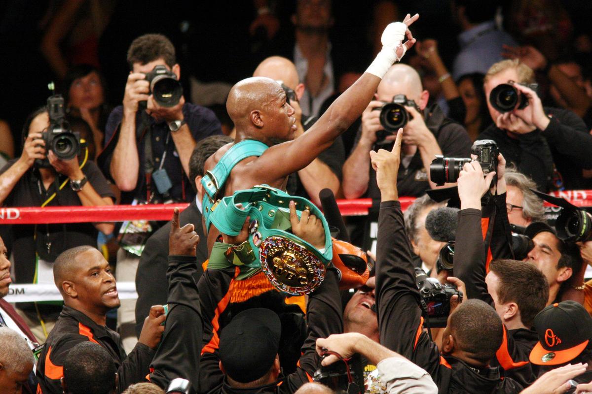 Se pregătește revanșa celui mai controversat meci din istoria boxului » Floyd Mayweather Jr. va lupta într-o locație istorică