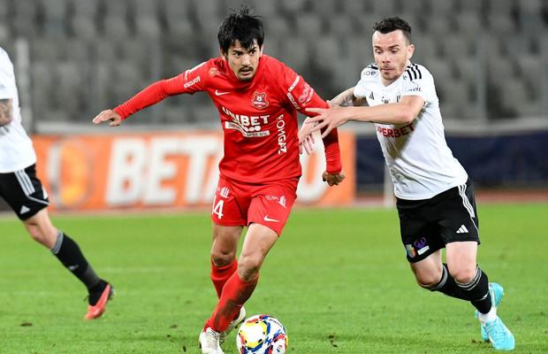 Exod la încă un club din Superligă: 7 jucători sunt OUT » Rapid, U și CFR Cluj luptă pentru mijlocașul rămas liber