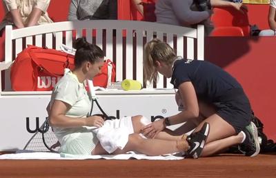Simona Halep - McCartney Kessler » Simona, forțată să se retragă după ce câștigase primul set! Al doilea meci de la revenire, a doua problemă medicală