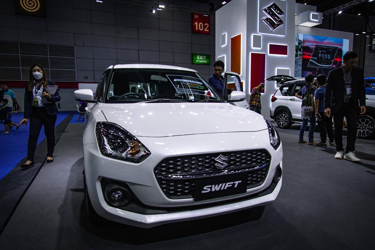Cum arată modelele de Suzuki Swift primite de fanii dinamoviști