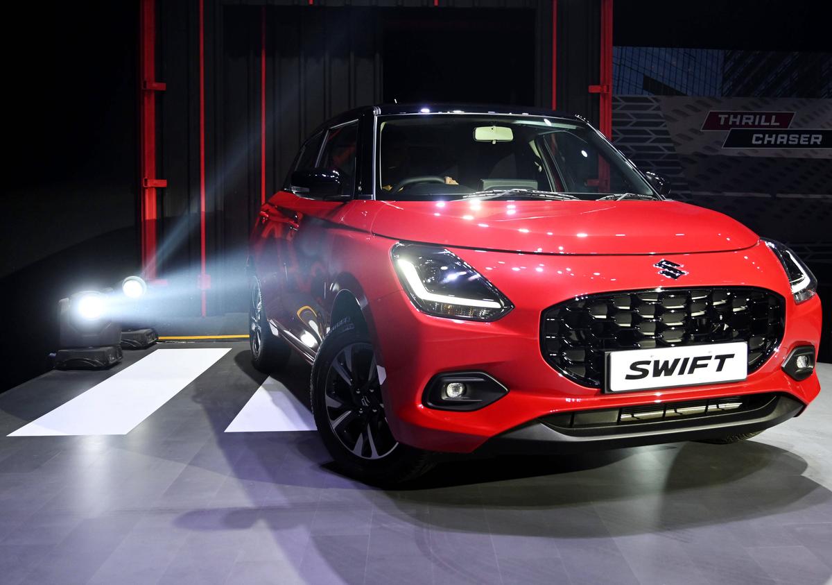 Cum arată modelele de Suzuki Swift primite de fanii dinamoviști