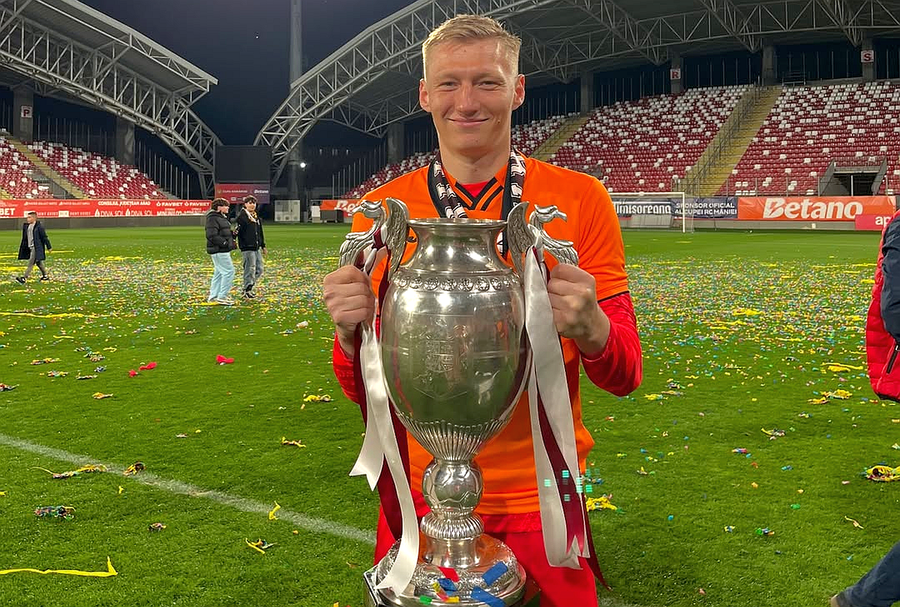 Otto Hindrich pleacă de la CFR Cluj. Foto: Instagram Otto Hindrich a trecut vizita medicală și semnează! Varga își vinde al treilea titular în această iarnă: câți bani încasează și cine vine în locul lui