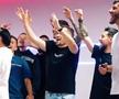 Manea de titlu pentru FCSB » Olaru, Tănase și Cisotti la filmări: „Ș-am ajuns în fruntea ligii / Datorită lu' nea Gigi”