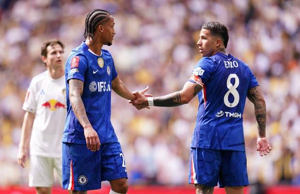 Alvarez e prea scump, iar acum Barcelona a țintit un atacant din Premier League