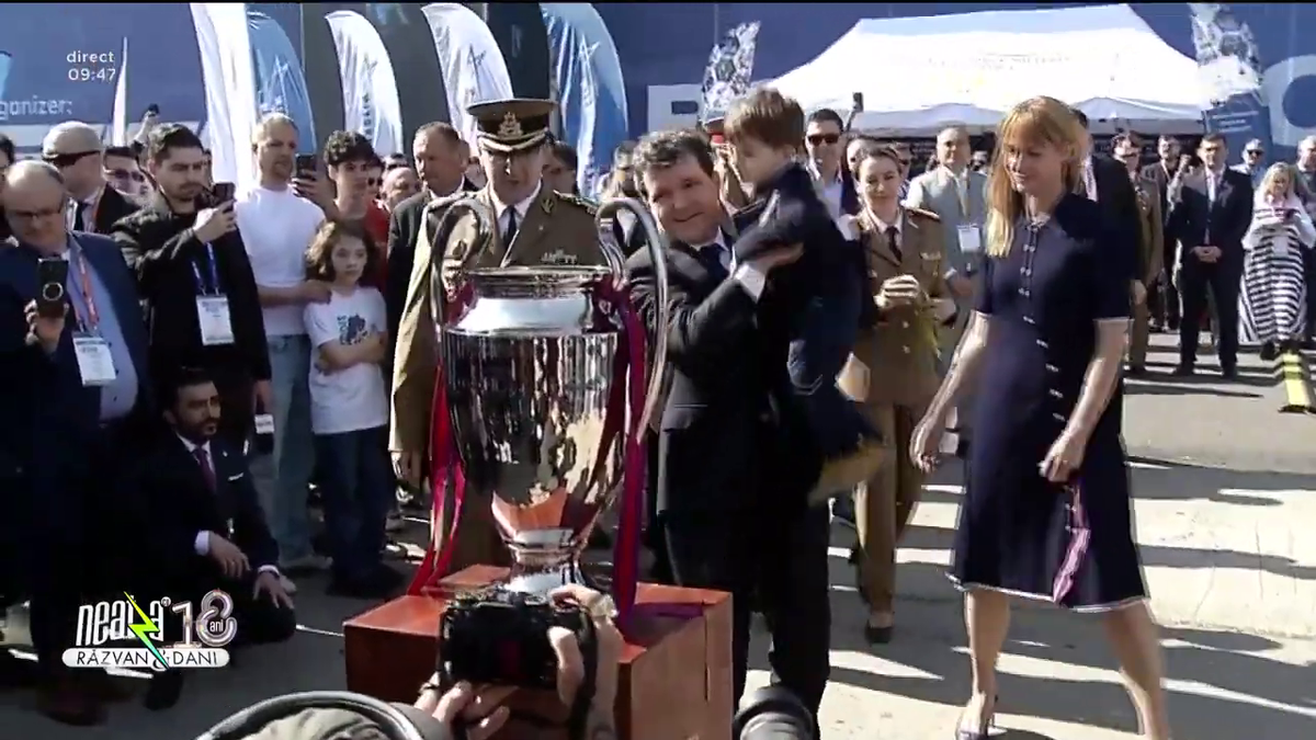 Cupa Campionilor, „păzită” de rachete și tancuri! » Nicușor Dan, momente inedite lângă trofeul cucerit de Steaua