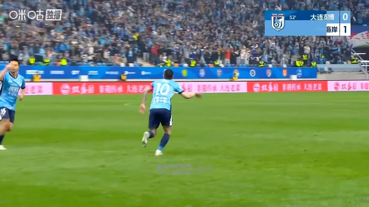 Gol spectaculos pentru Stanciu în Dalian Yingbo - Qingdao West Coast 2-3