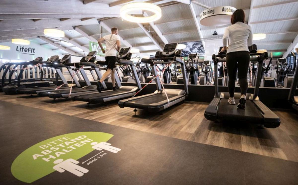 800.000 de români se întorc astăzi în sălile de sport » Două vești proaste: ce e interzis + regula imposibil de aplicat