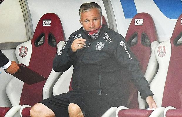 Se conturează încă o plecare de la CFR Cluj » Petrescu rămâne fără un jucător vital: „Un pariu câștigat”