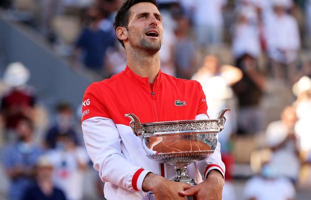 Djokovic, luat la întrebări pentru gestul din finala Roland Garros: „L-ai întâlnit pe Sf. Sava la vestiar?” » Răspunsul sârbului: „Am un secret care funcționează mereu”