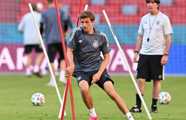 Mental coaching cu explorator » Cum se pregătesc elevii lui Joachim Low pentru duelurile de la Euro 2020