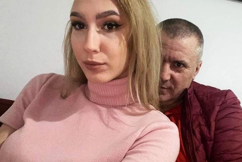 Patronul Cristian Gavrilă , selfie alături de Alexandra Ecaterina Strătulat / Sursă foto: reporteris.ro