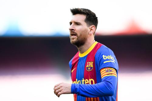 Barcelona a prezentat noul echipament pentru sezonul viitor, care va fi folosit la meciurile de pe teren propriu.