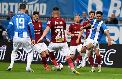 Doi titulari de la Rapid și-au prelungit contractele cu trupa din Giulești + Care sunt șansele ca Denis Drăguș să ajungă sub comanda lui Adrian Mutu