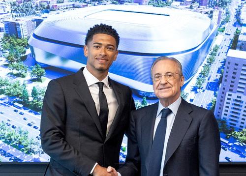 Jude Bellingham a fost prezentat la Real Madrid. 
Foto: Facebook @ Real Madrid CF