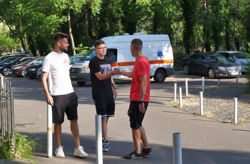 Dinamo s-a reunit în această dimineață, când o parte din jucătorii trupei din „Ștefan cel Mare” au efectuat vizita medicală.