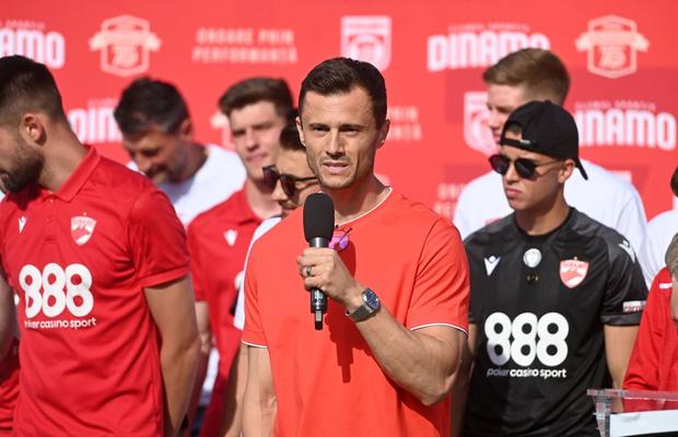 Ce se întâmplă dacă nu va fi aprobat noul plan al lui Dinamo + detalii despre crowdfunding: „Nu ne dorim să conducem pe banii suporterilor!”